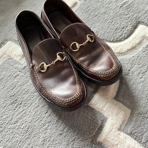 Woman Gucci driving shoe - size 9